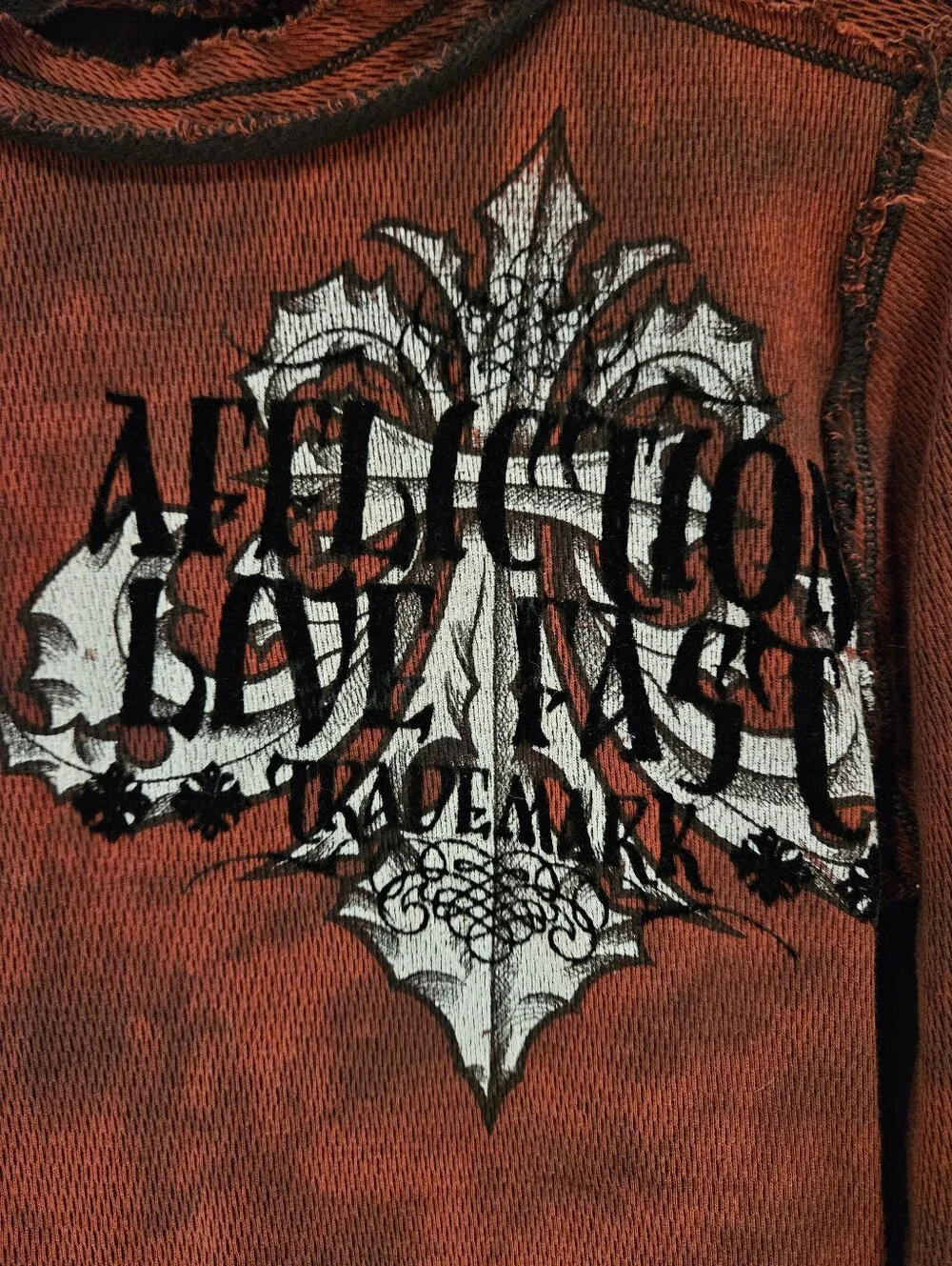 Affliction Burnt Red/Burgandy Distressed Crewneck with White Black Crest - Picture 2 of 5